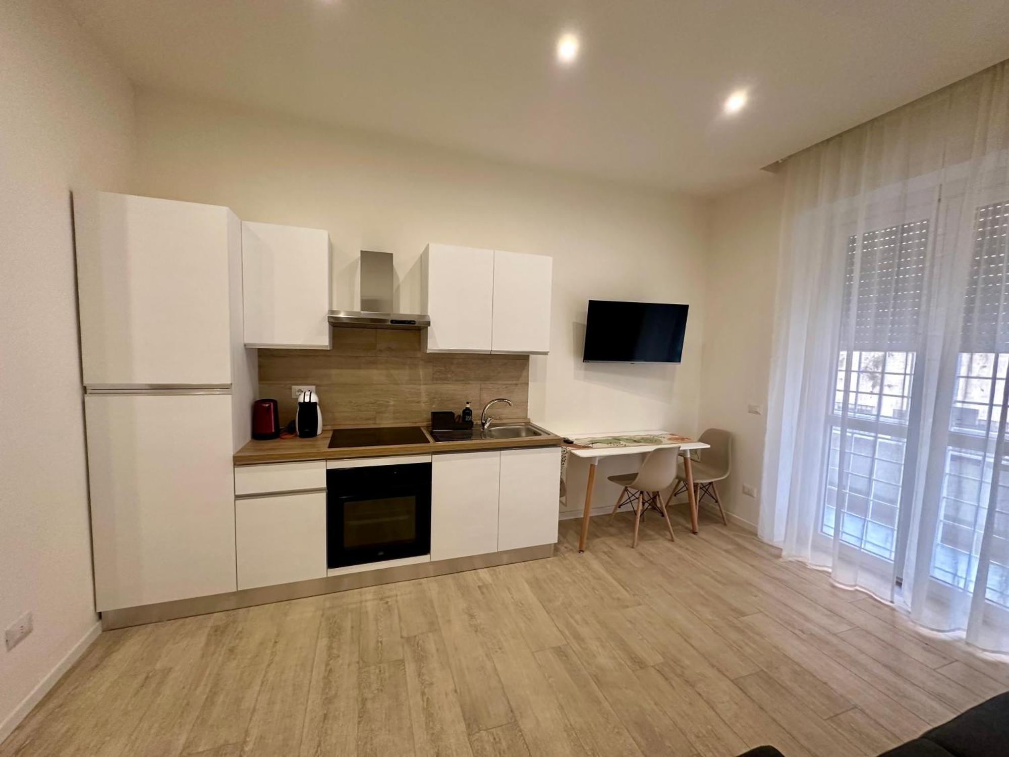 Apartment Bold *